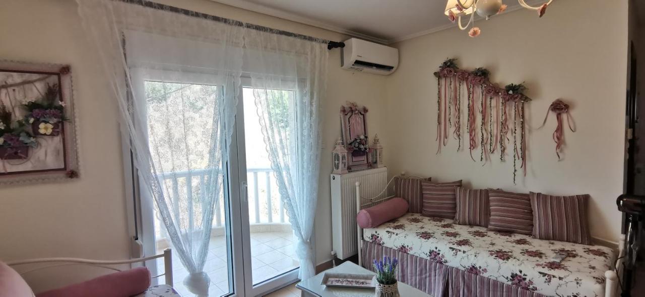 Iris Deluxe Suites 1 Kavála ภายนอก รูปภาพ