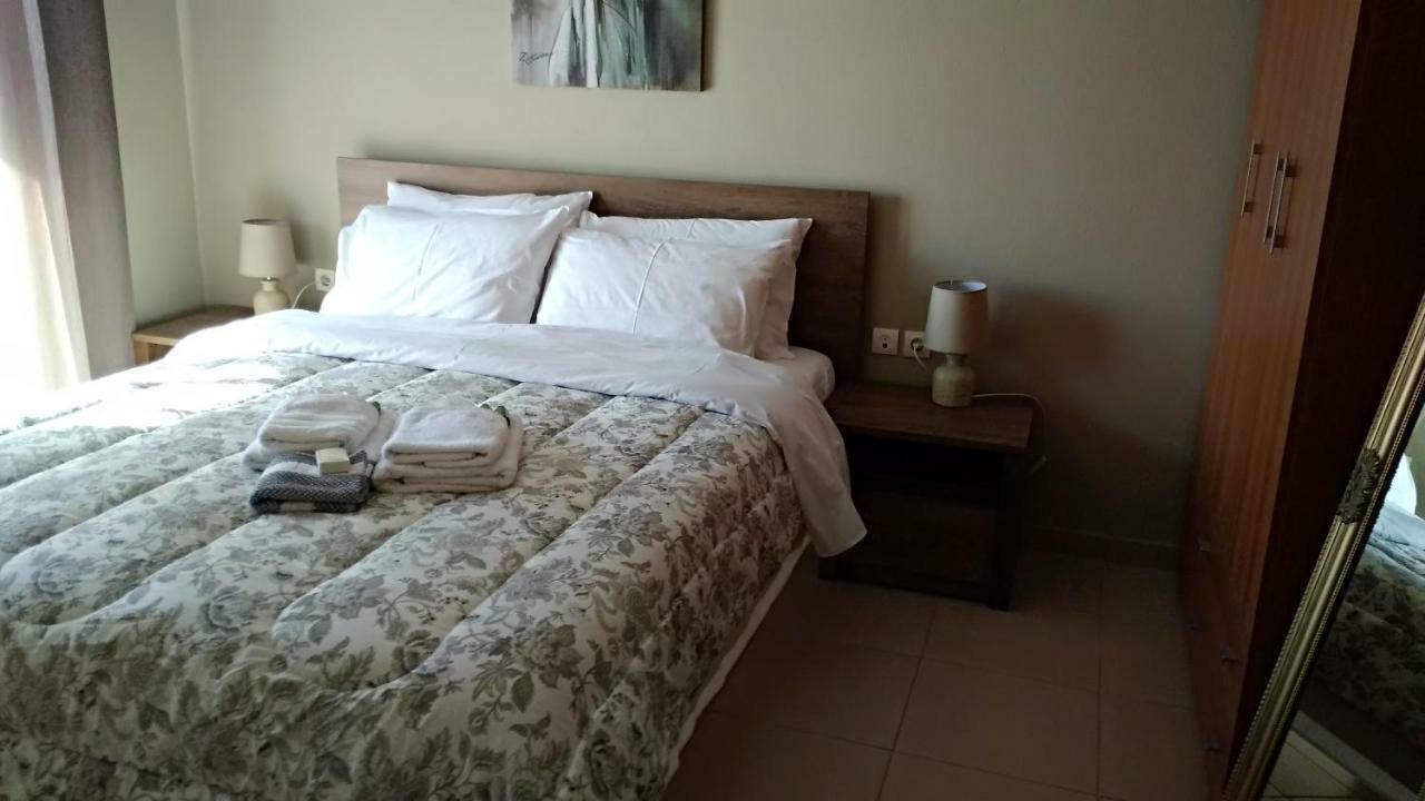 Iris Deluxe Suites 1 Kavála ภายนอก รูปภาพ