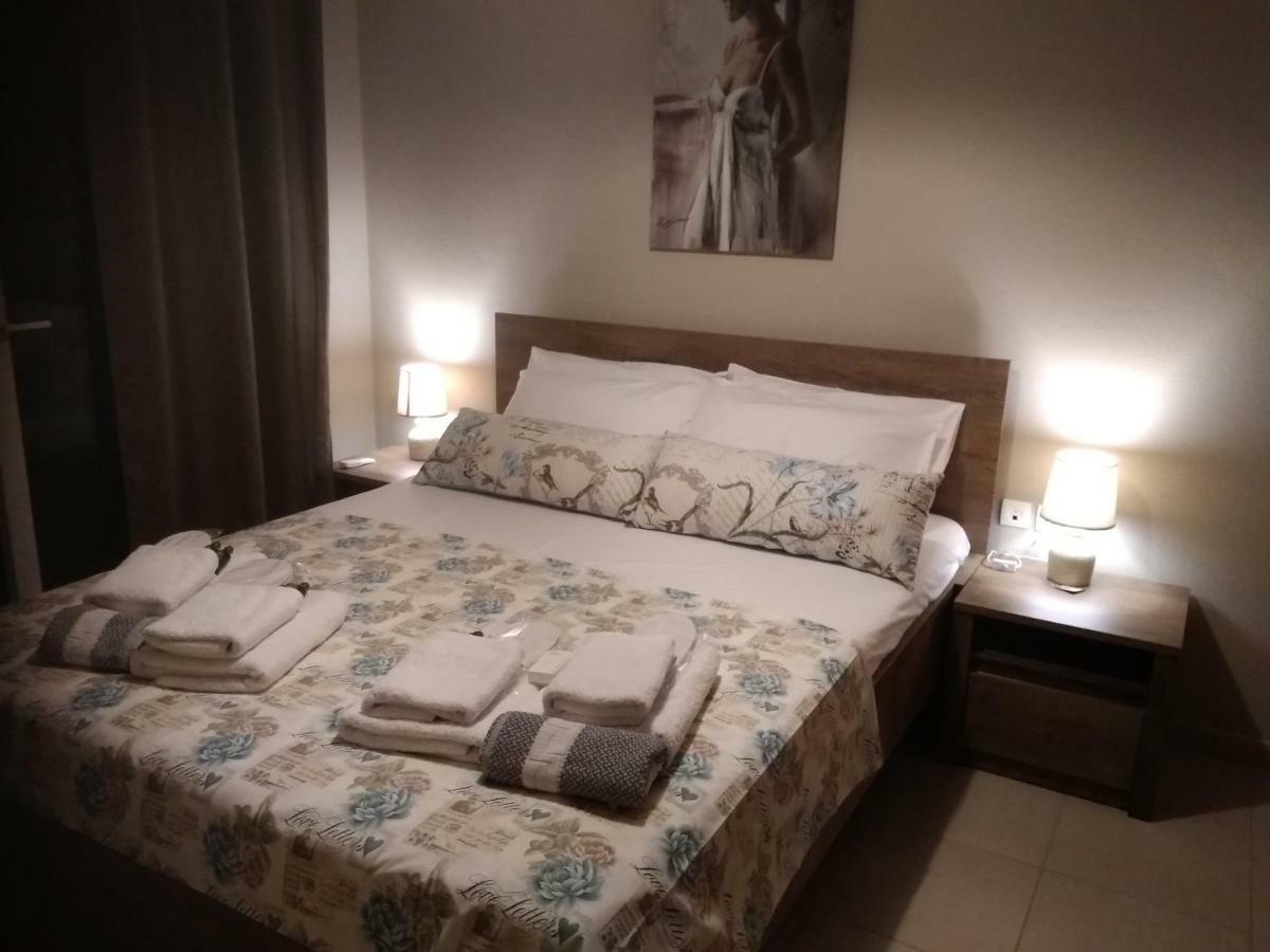 Iris Deluxe Suites 1 Kavála ภายนอก รูปภาพ